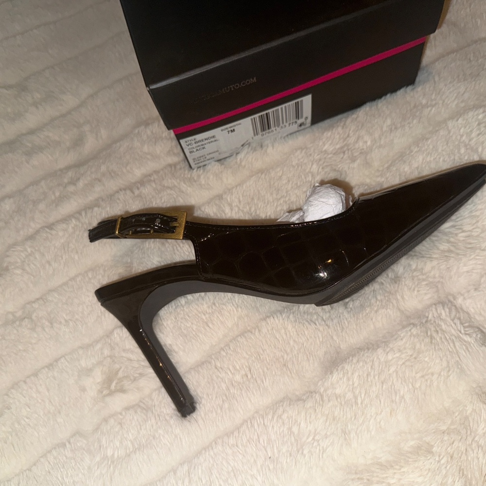 Heels - Picture 3 of 5